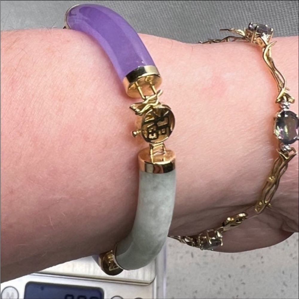 14k Solid Gold Genuine Green & Lavender Jade Bracelet 18.5g